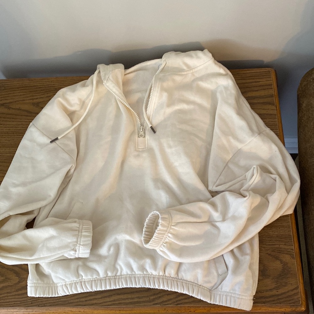 Cream hoodie halfway zip up hoodie size medium